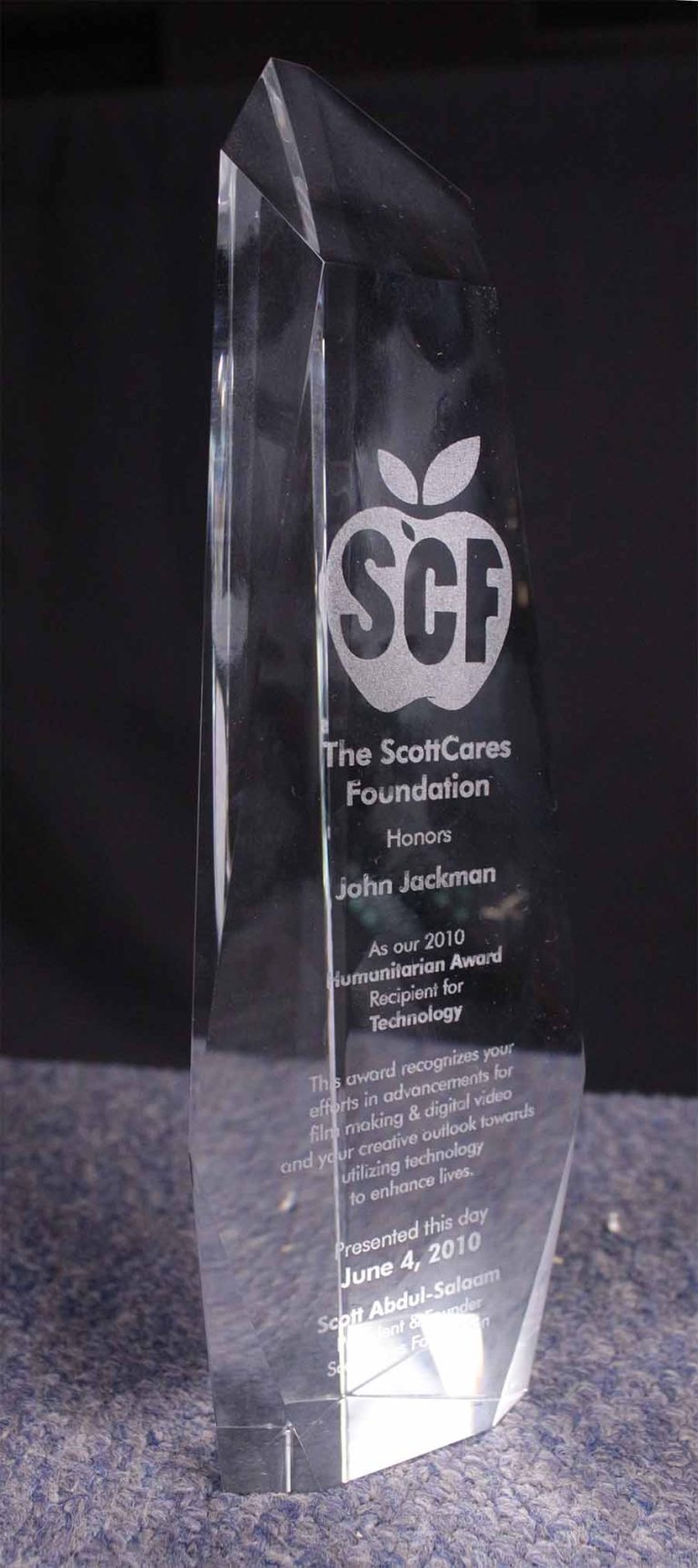 Photo of Humanitarian of Year Award